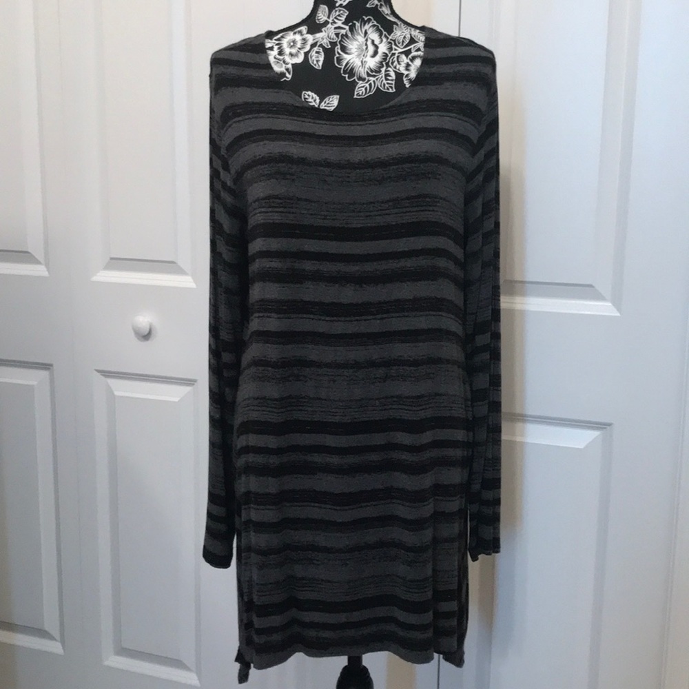 Soma live lounge wear black gray striped LS tunic